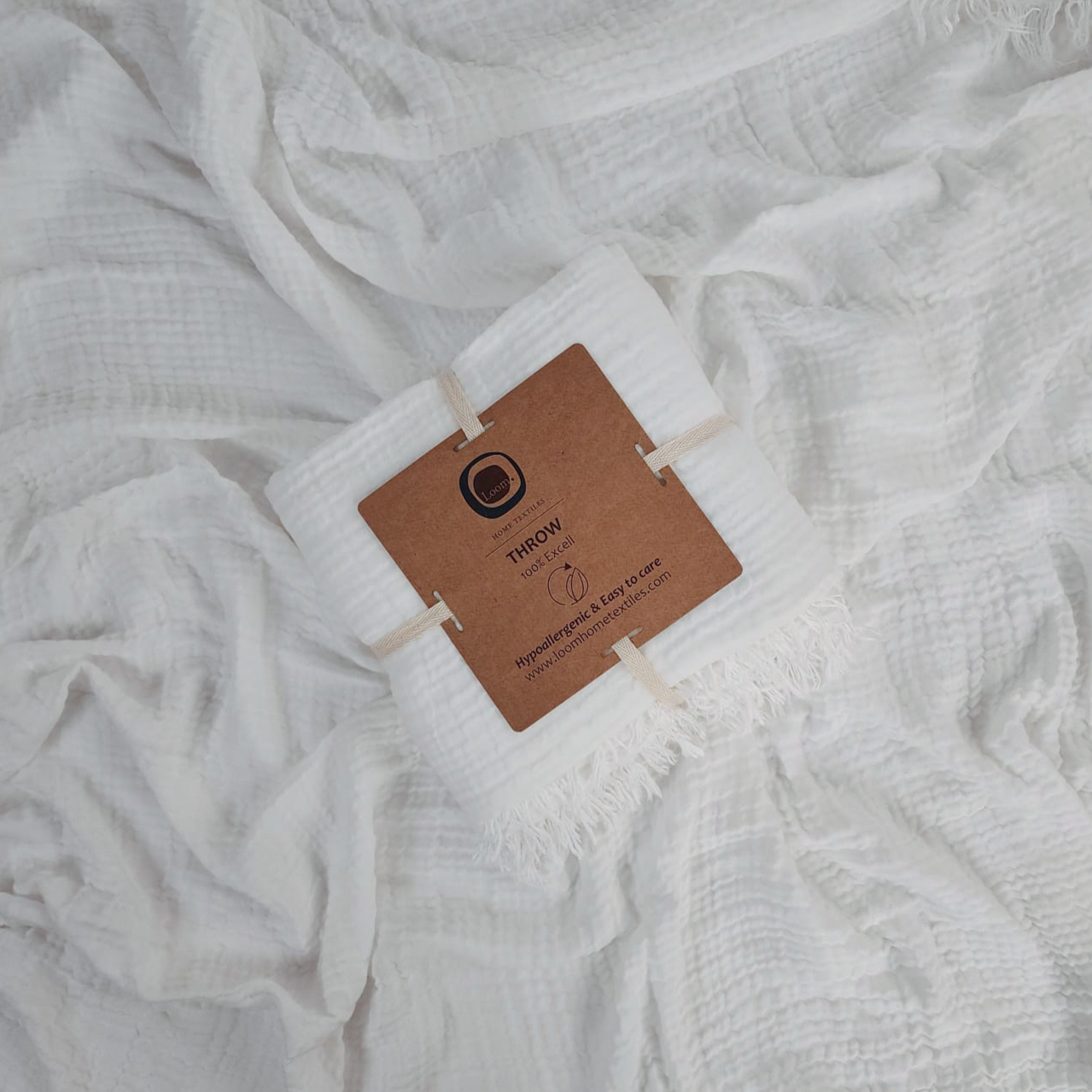 AeroCool Throw