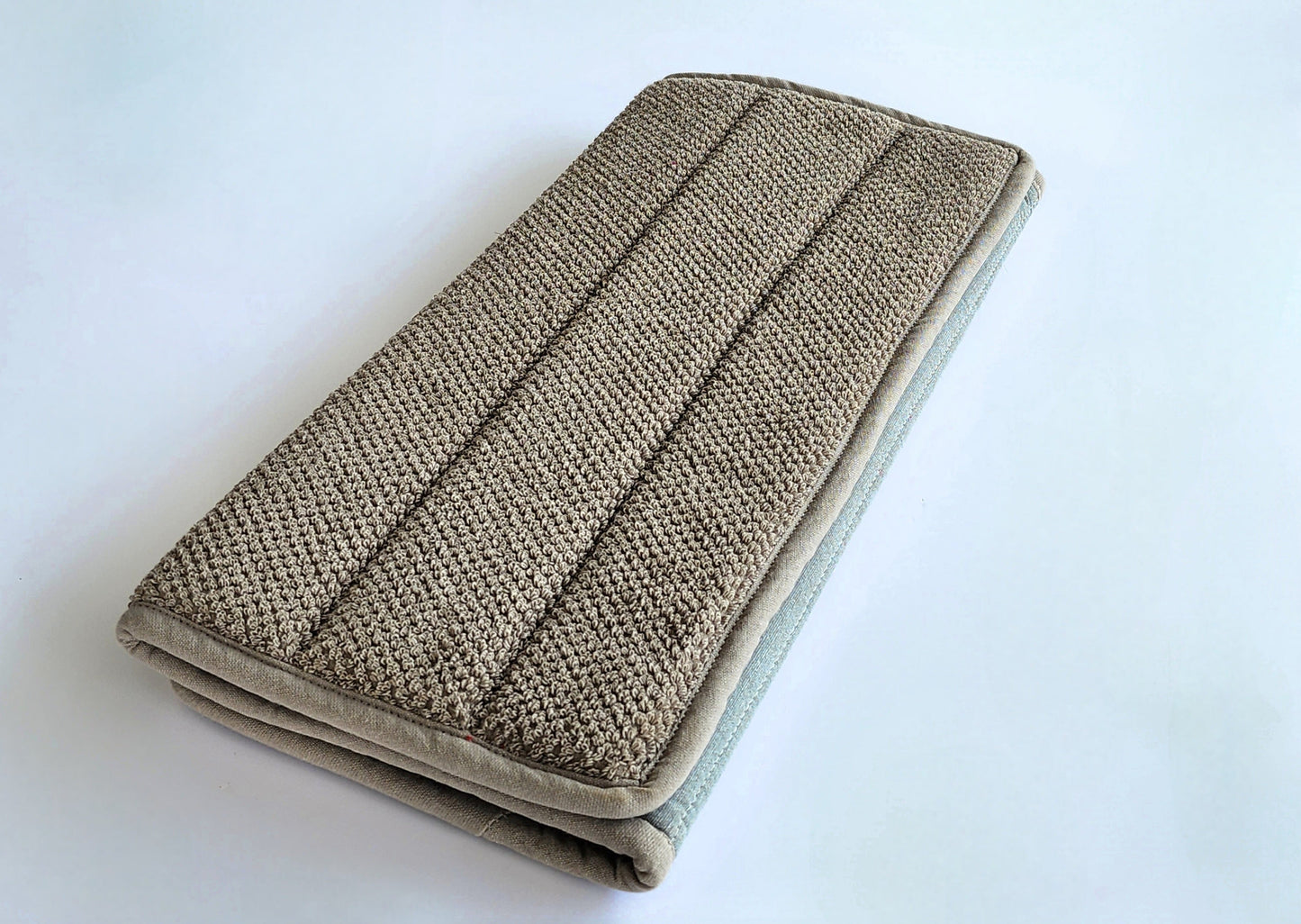 Hawaii Dot Bath Mat