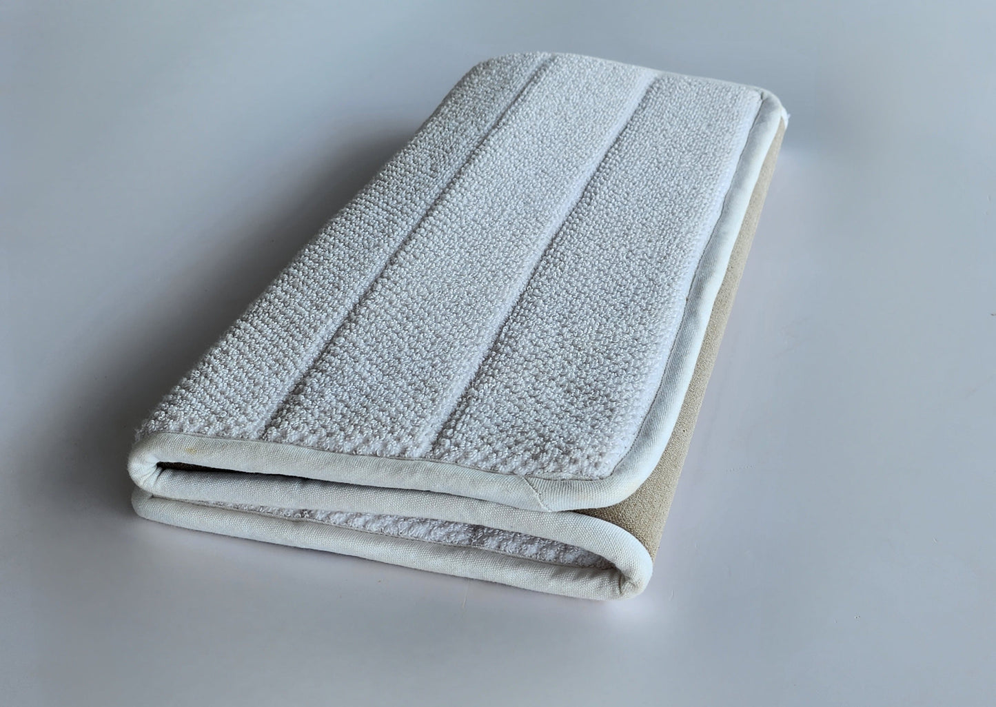 Hawaii Dot Bath Mat