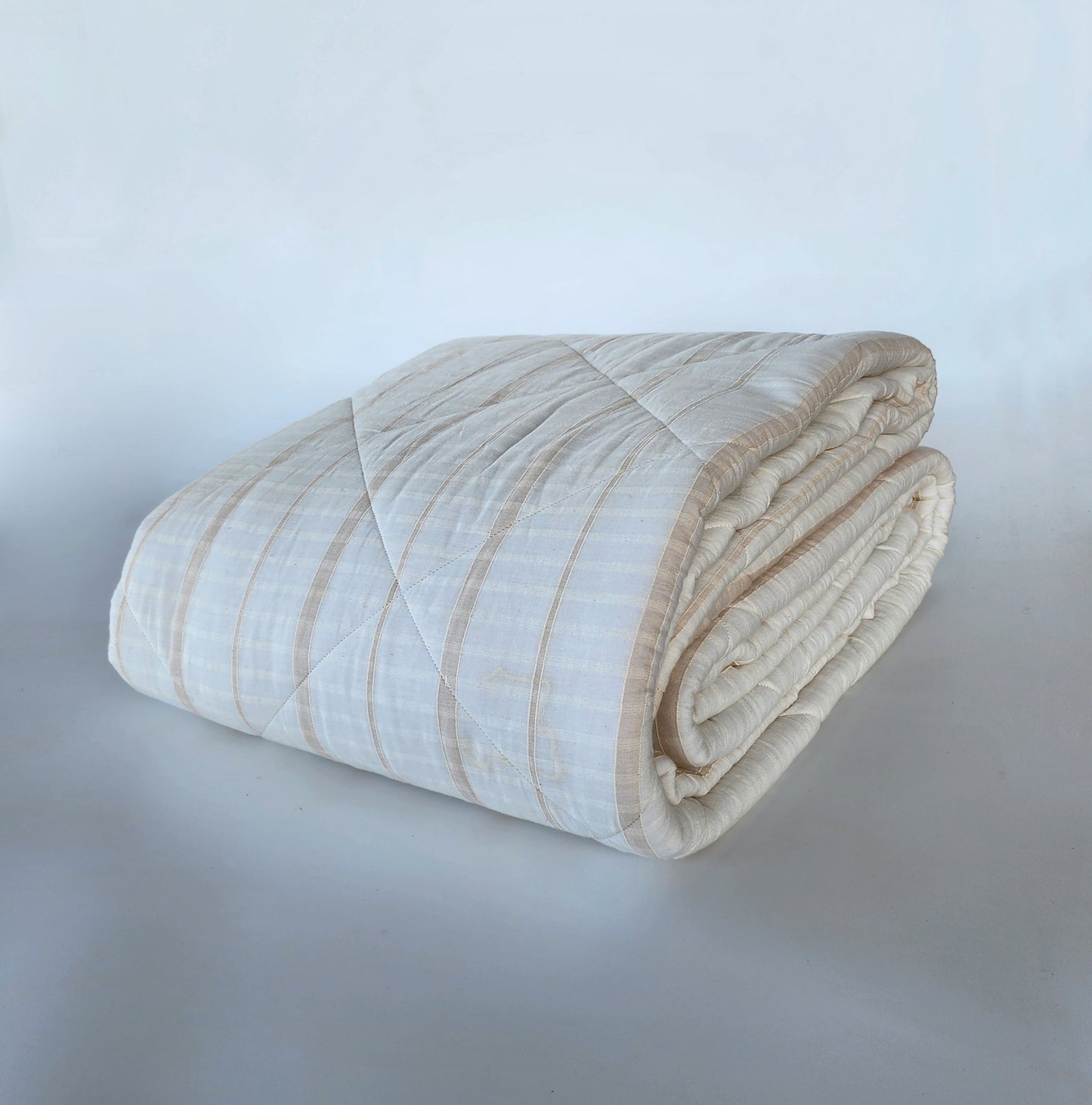 Sheer thick Comforter