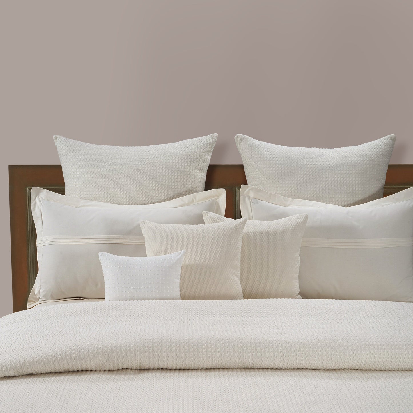 Logan Comforter Set