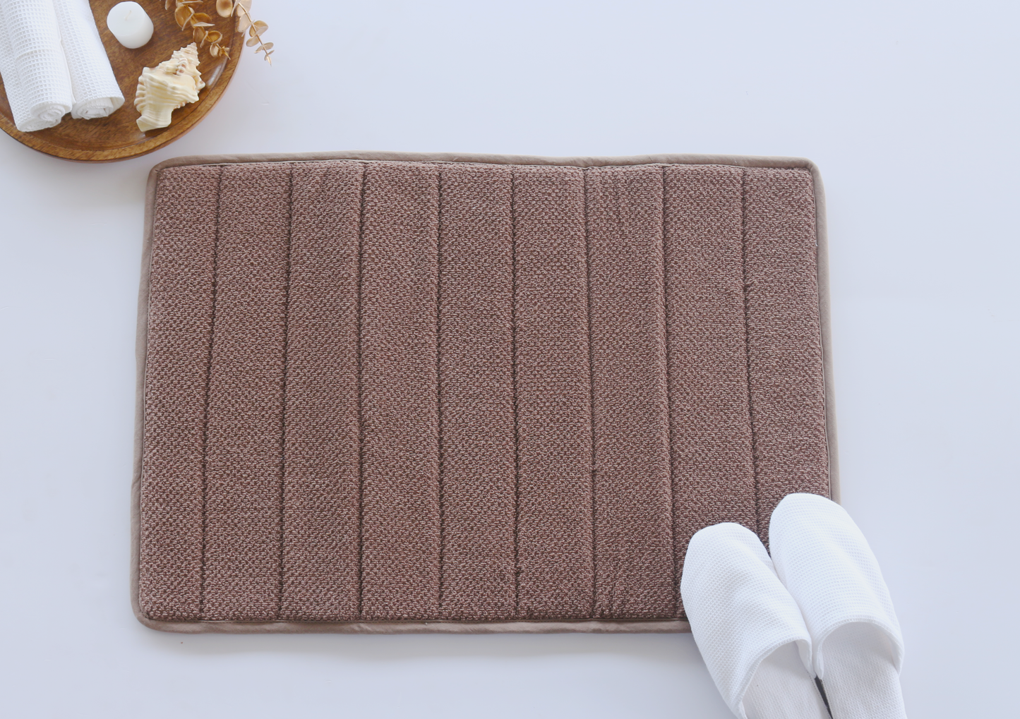 Hawaii Dot Bath Mat