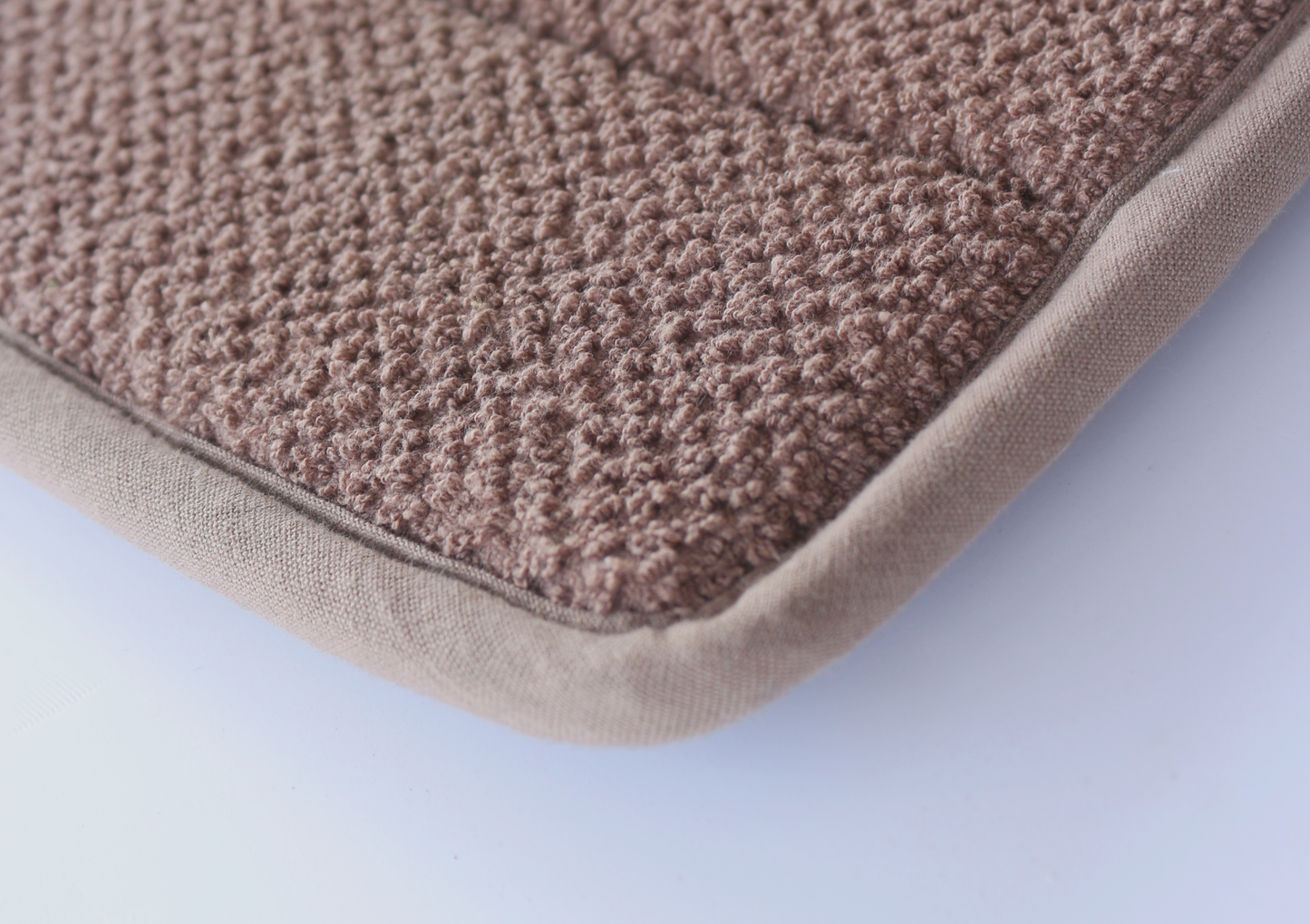 Hawaii Dot Bath Mat