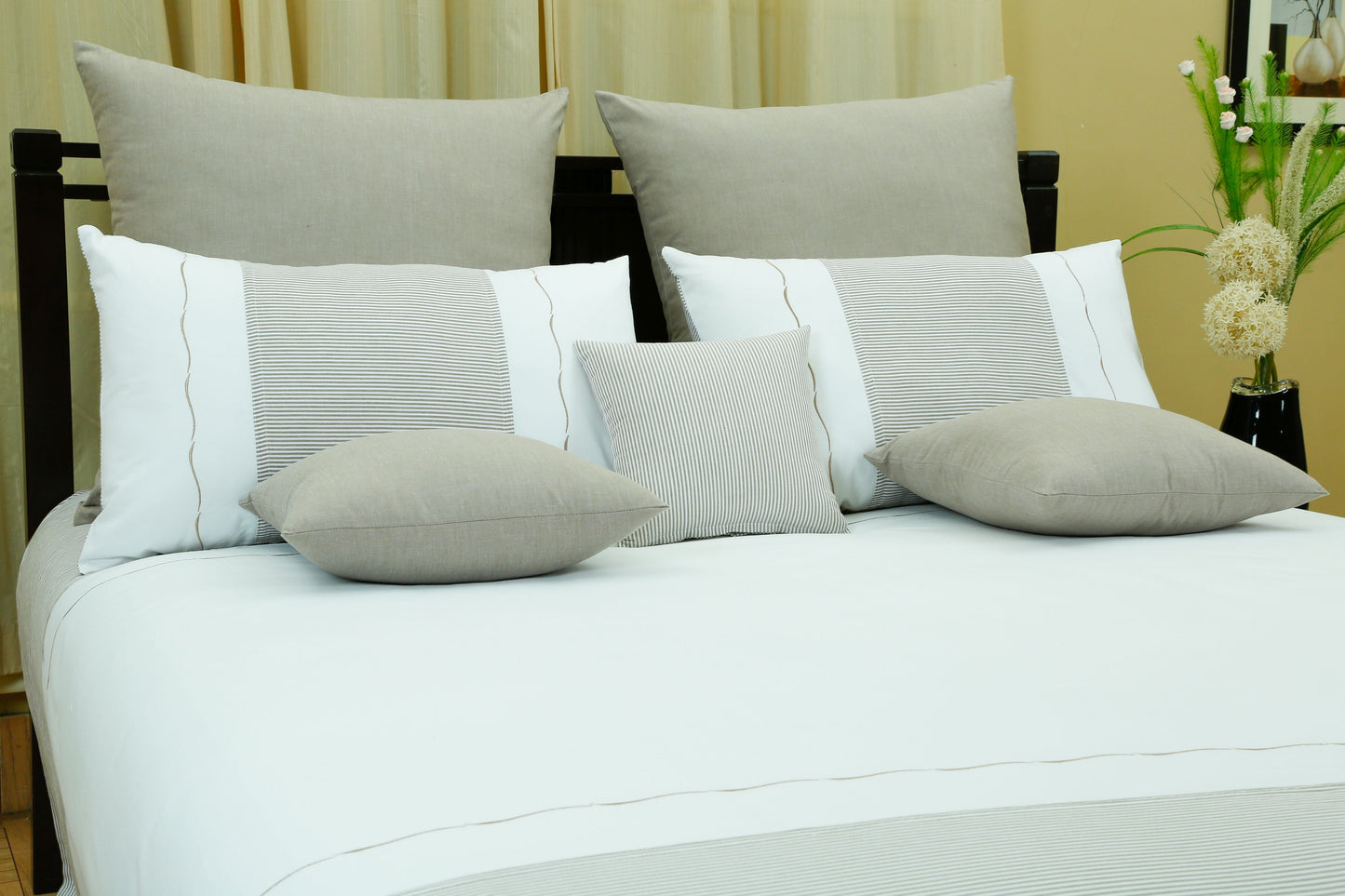 Pin Stripe Bedsheet