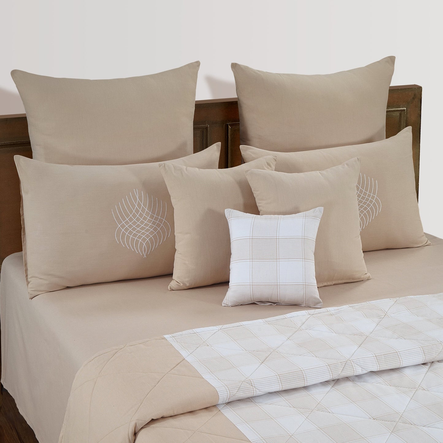 Milan Comforter