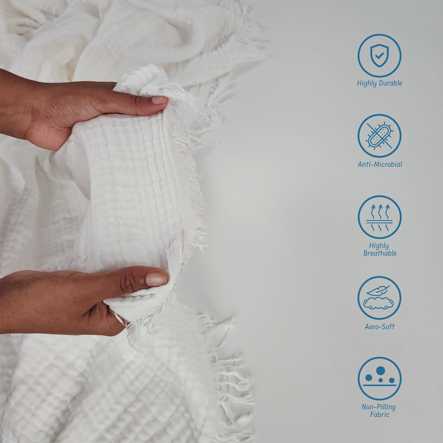 AeroCool Throw