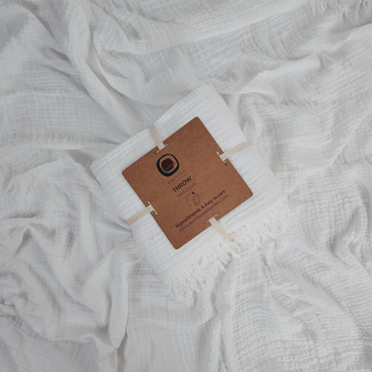 AeroCool Throw
