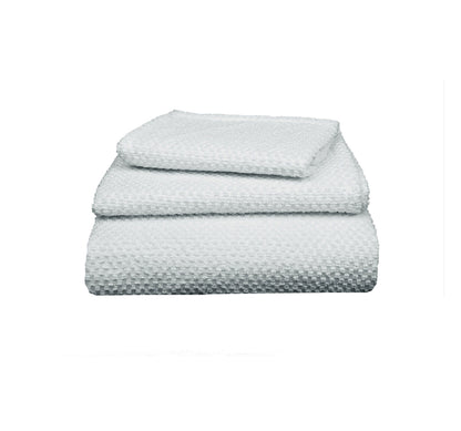 HAWAII DOT  BATH TOWEL 415 gsm