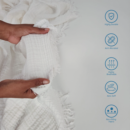 AeroCool Throw